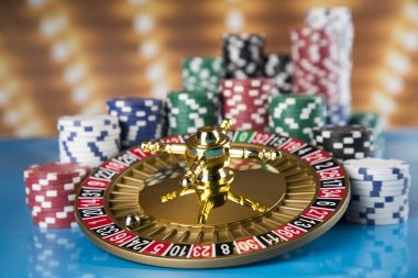 nagita slot app showing live dealer blackjack and roulette tables